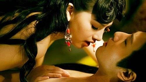 Sex and Zen Nhục Bồ Đoàn 1991 Từ Cẩm Giang Ngoại Tình Mang Thai Cảnh Nóng